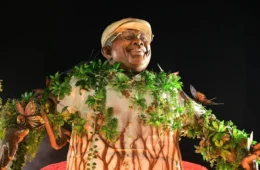 Mangueira exalta amapaense Mestre Sacaca e leva a força da Amazônia para Sapucaí