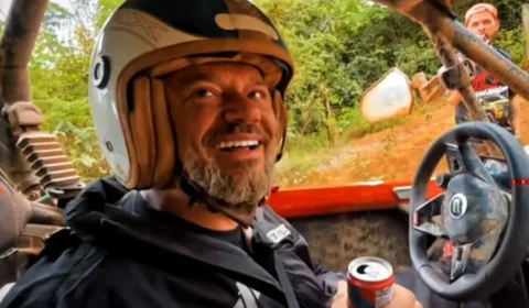 Richard Rasmussen enfrenta Transamazônica e vive momento de tensão durante expedição rumo a Manaus