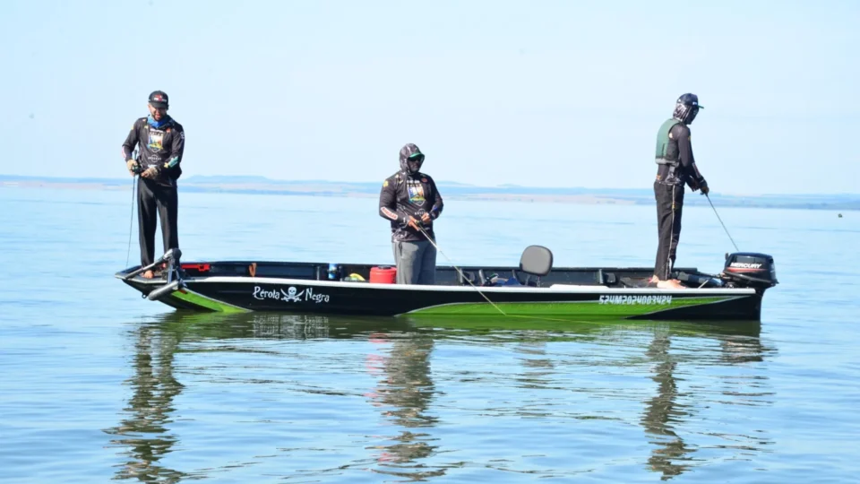 Torneio de Pesca Esportiva reúne 500 competidores na Praia da Graciosa, em Palmas (TO)