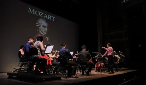 Orquestra de Câmara do Amazonas apresenta serenatas de Mozart no Teatro Amazonas