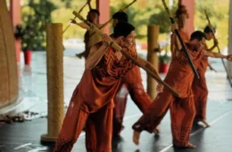 ‘Nhê’êng Katu’ leva ancestralidade indígena ao palco do Teatro Amazonas