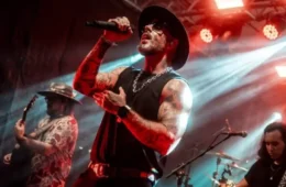 Tico Santa Cruz volta a Manaus com show no dia 17