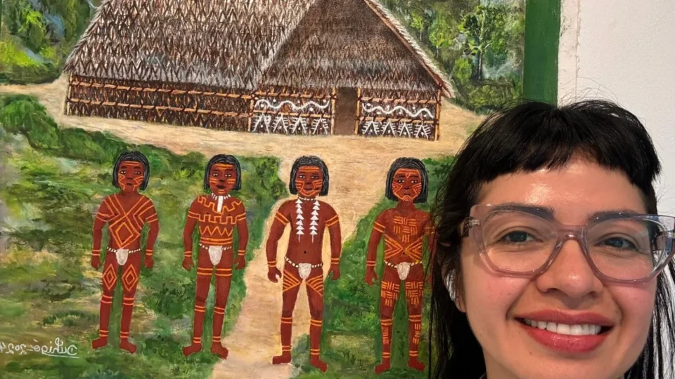 Exclusiva: estreia em Paris a exposição ‘Passeurs’, que reúne artistas indígenas com curadoria Trudruá Dorrico Makuxi