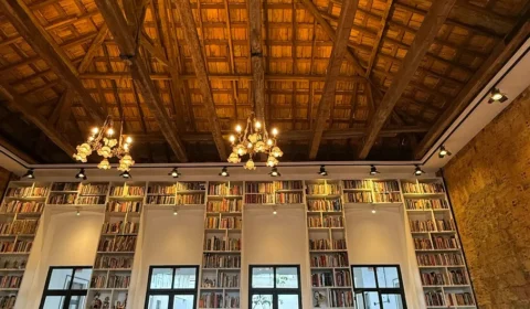 Casarão de Ideias devolve vida e arte a prédio histórico na Saldanha Marinho