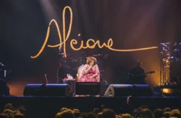 Show de Alcione movimenta o feriado em Manaus