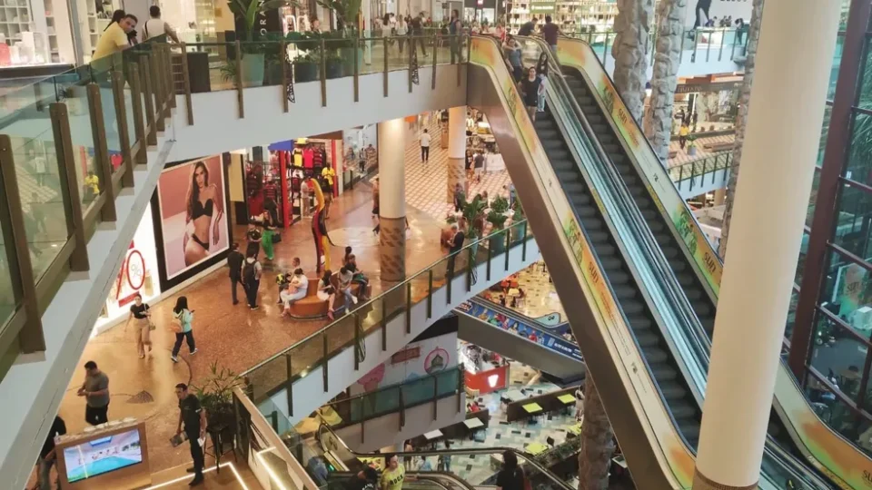 Fique atento: confira o que abre e fecha no comércio de Manaus neste feriado de 1º de maio