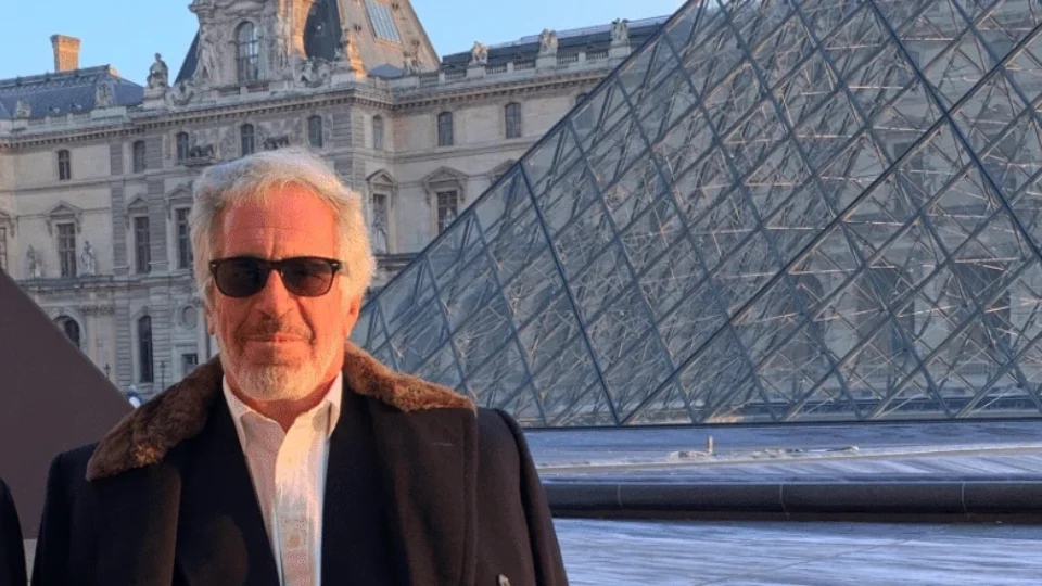 Quem foi Jeffrey Epstein: crimes sexuais, poder e silêncio – Além do Crime aborda o caso nesta quintra (28)
