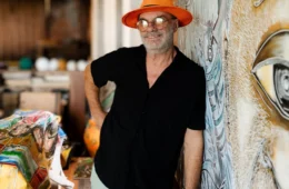 Buy Chaves apresenta a obra ‘A última selfie’ em exposição comemorativa aos 50 anos vivendo no AM