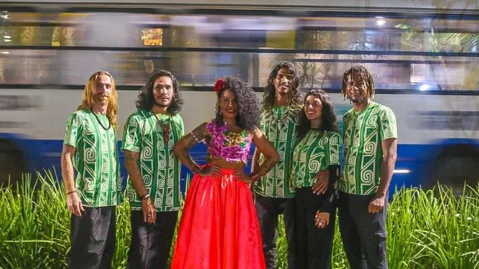 Boi-bumbá e carimbó ocupam a Feira do Açaí neste domingo (31)