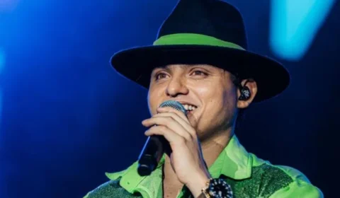 Filho do Piseiro lança DVD após show para 80 mil pessoas em Manaus