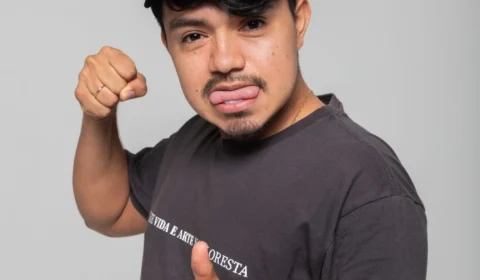 Comediante Willian de Oliveira desembarca em Boa Vista com o show ‘Eu era assim’