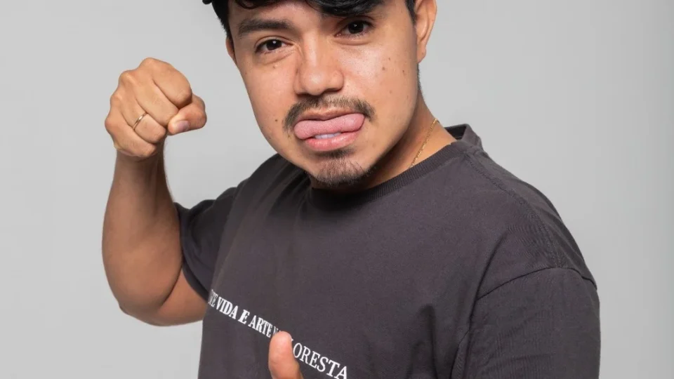 Comediante Willian de Oliveira desembarca em Boa Vista com o show ‘Eu era assim’