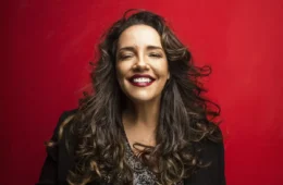 Ana Carolina comemora 25 anos de carreira com show em Manaus