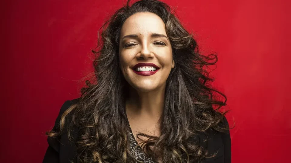 Ana Carolina comemora 25 anos de carreira com show em Manaus