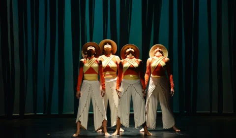 ‘Eu Danço’ celebra emoções, diversidade e histórias de vida no palco do Teatro La Salle