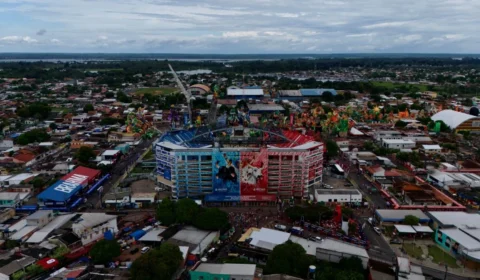 Veja a que horas e onde acompanhar a apuração para saber o campeão do Festival de Parintins 2026