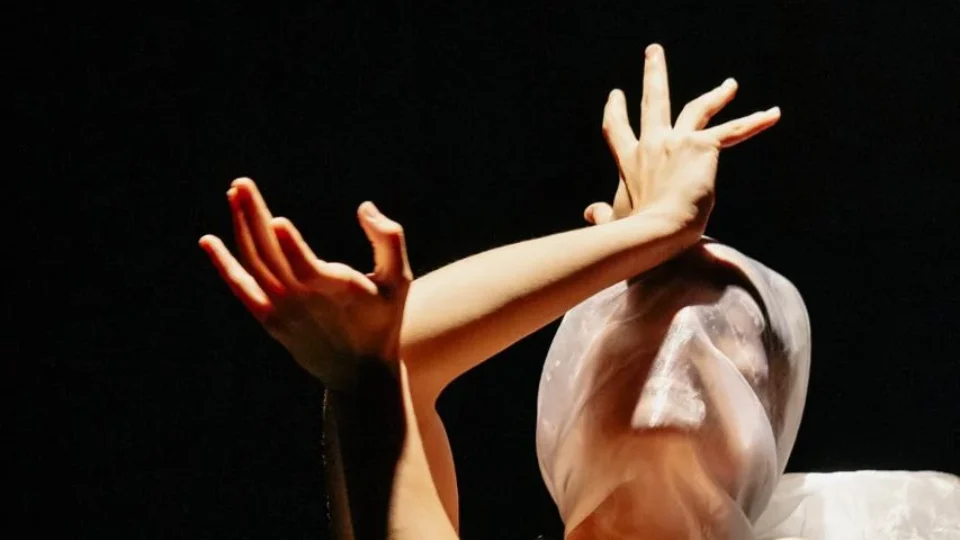 ‘Tez’: espetáculo da Cia Circo Caboclo ocupa o Teatro da Instalação com sessões gratuitas nos dias 11 e 17 de julho