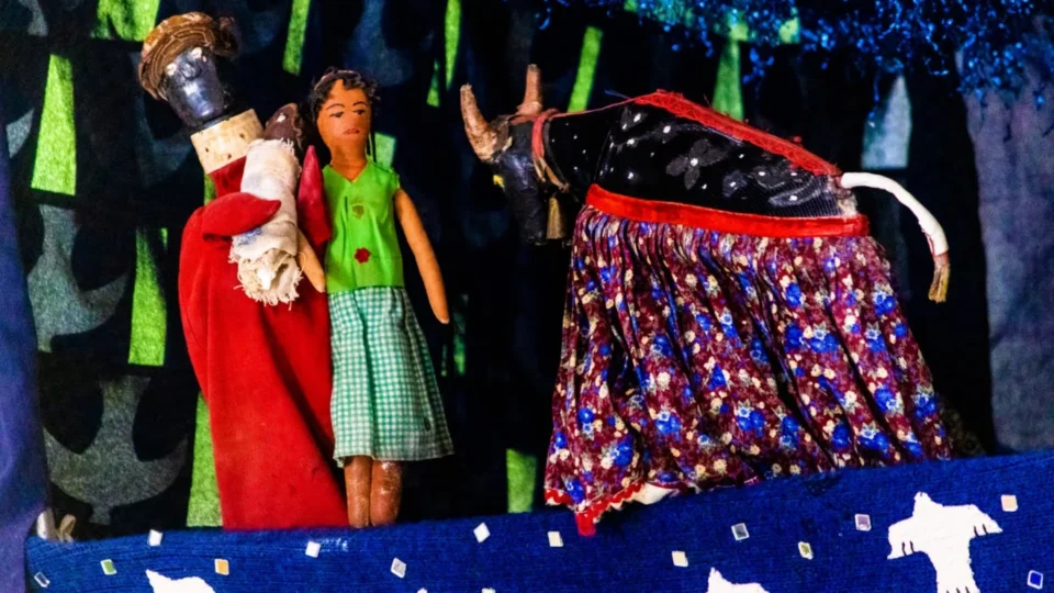 BONECOS E TRADIÇÃO: teatro popular chega ao interior de Roraima