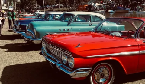 CARROS CLÁSSICOS: encontro reúne relíquias e histórias em Manaus