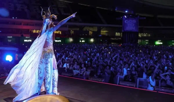 Anitta volta a Belém em 2027 com nova edição dos Ensaios no Mangueirão