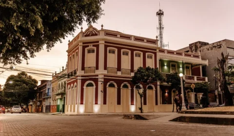 Formação de leitores em Manaus expõe desafios no acesso à leitura e às bibliotecas