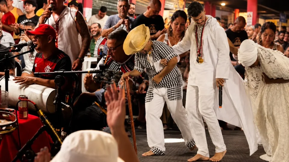 DOIS ANOS DE SAMBA: Samba de Nós celebra aniversário com Joia do Couro em Manaus