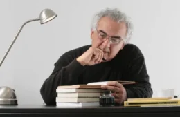 Milton Hatoum é homenageado na Feira de Livros do Sesc e tem trajetória celebrada em Manaus